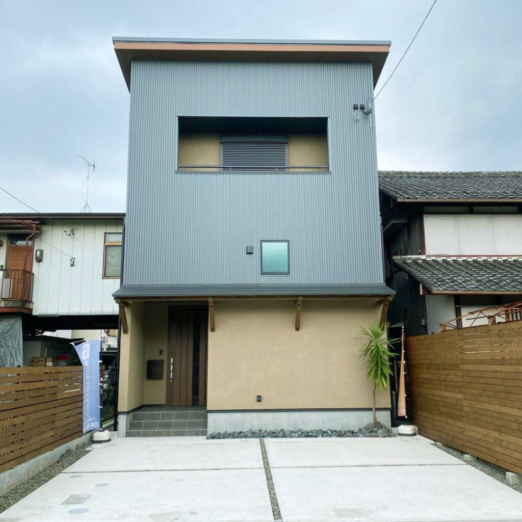 通り土間に吹抜け天井のある暮らし