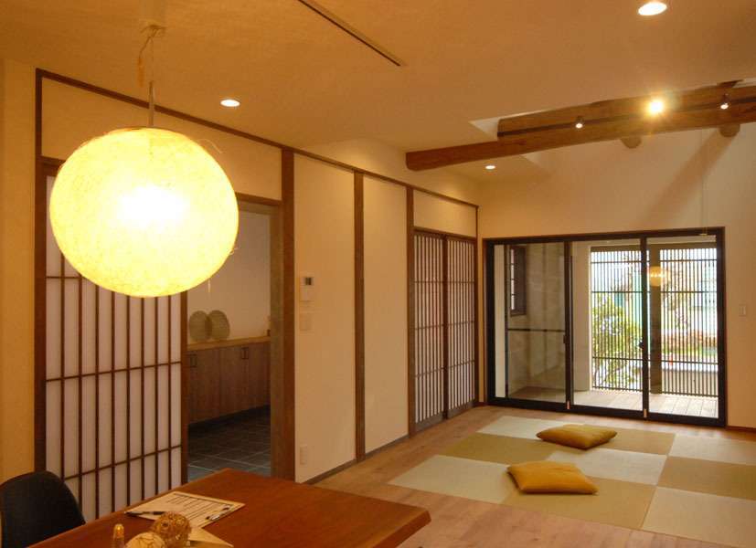 庭の代わりにサンルームを。